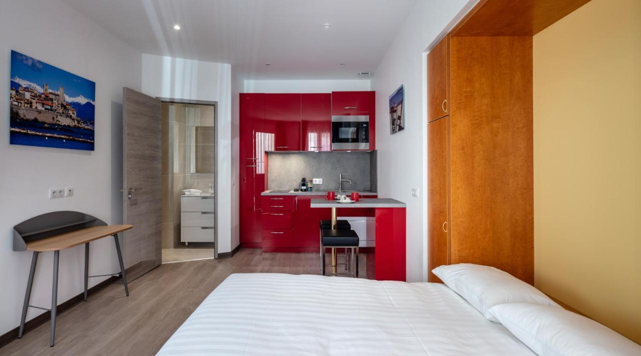 Appartements French Riviera Confidential Centre Ville Juan Les Pins Proche Des Plages Exterior foto